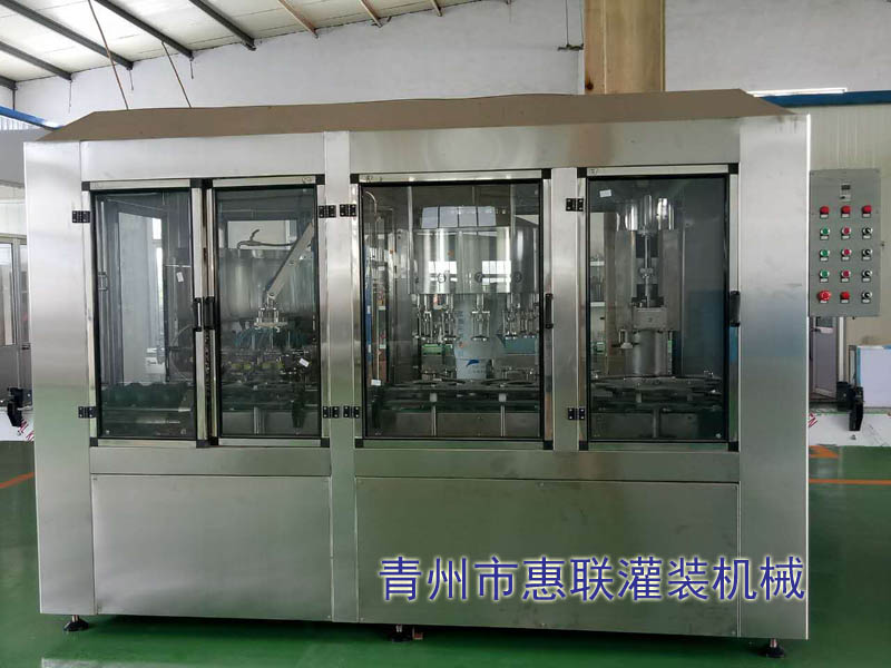 紅酒洗瓶灌裝壓蓋三聯體機