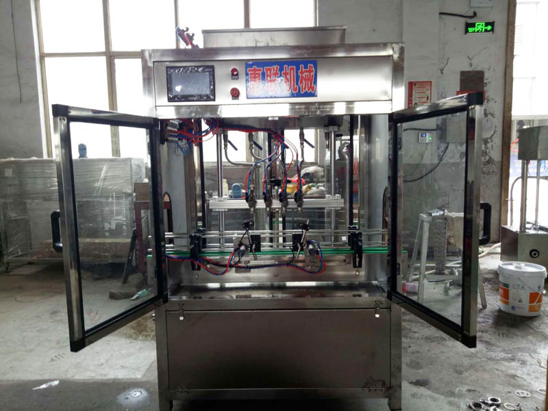 全自動4頭液體肥料灌裝機 全自動4頭液體肥料灌裝機